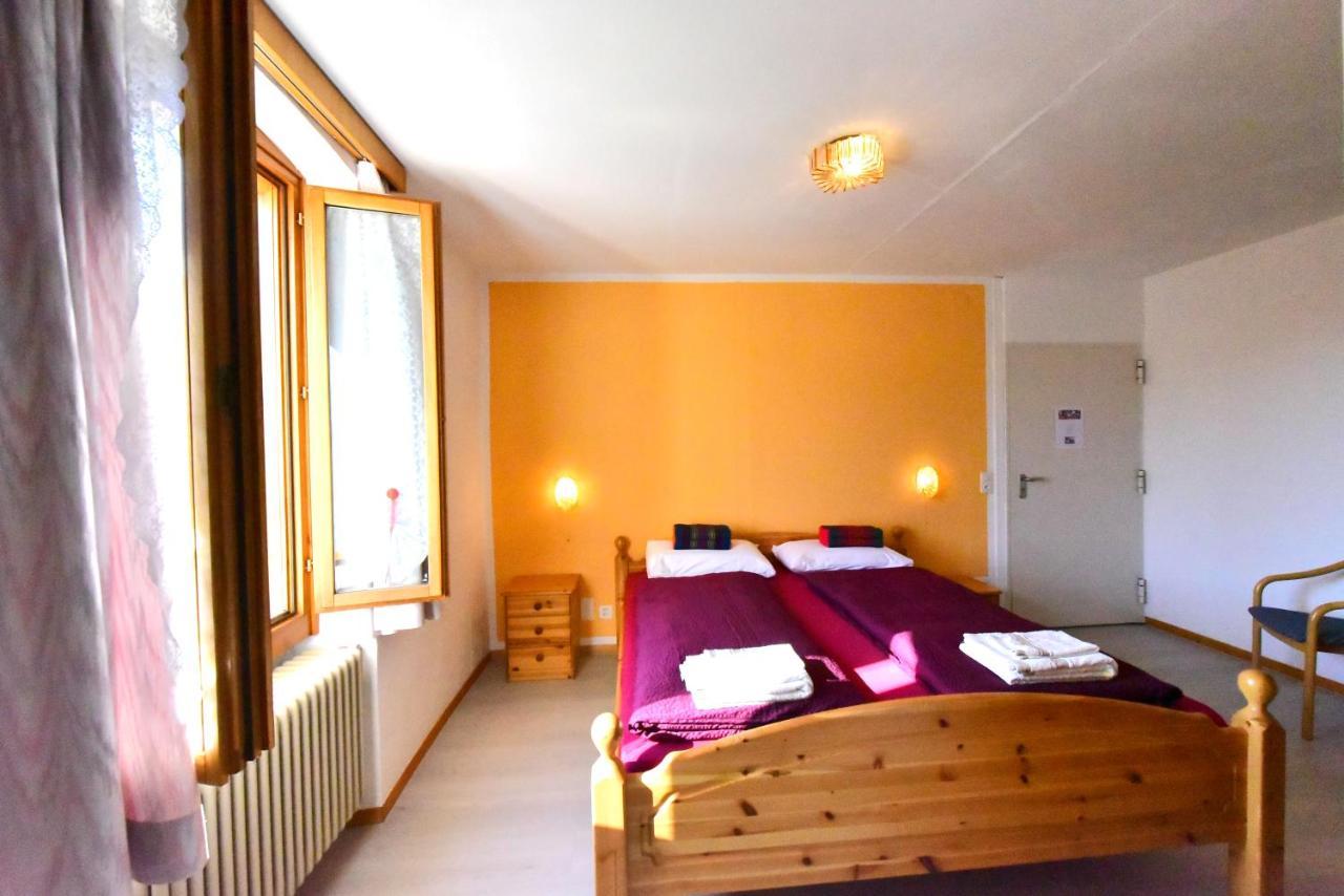 Hotel Pensione Serena Purasca Exteriör bild