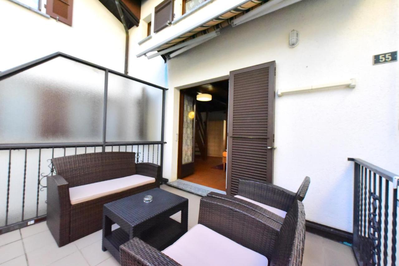Hotel Pensione Serena Purasca Exteriör bild