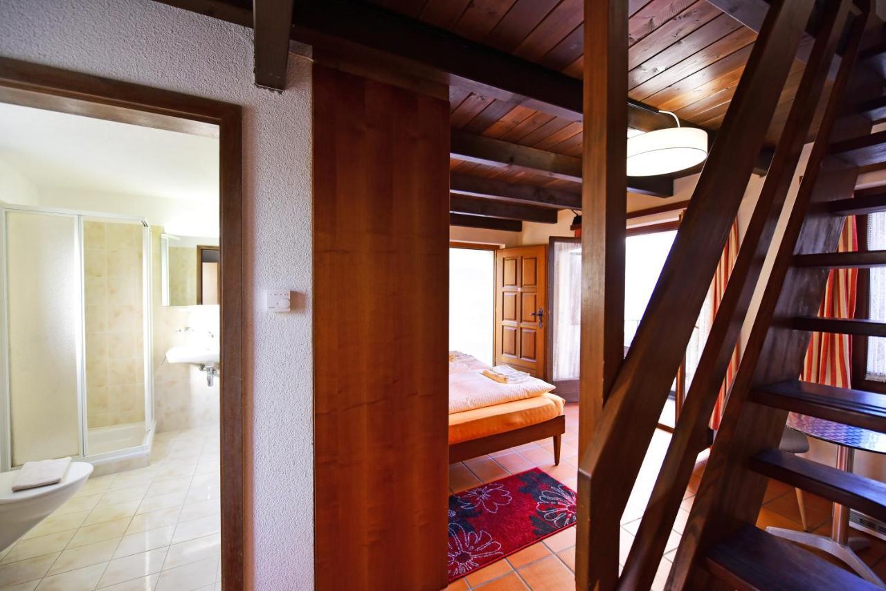 Hotel Pensione Serena Purasca Exteriör bild