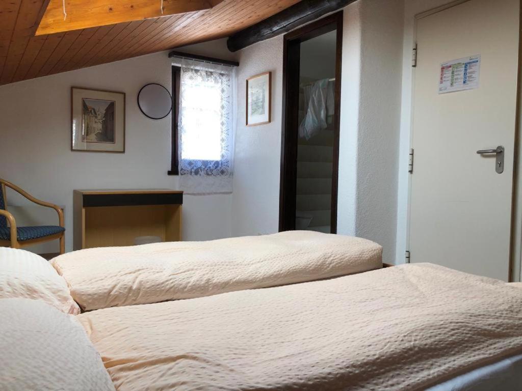 Hotel Pensione Serena Purasca Exteriör bild